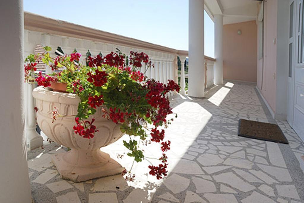 Di Vincenzo Inn Ulcinj Buitenkant foto