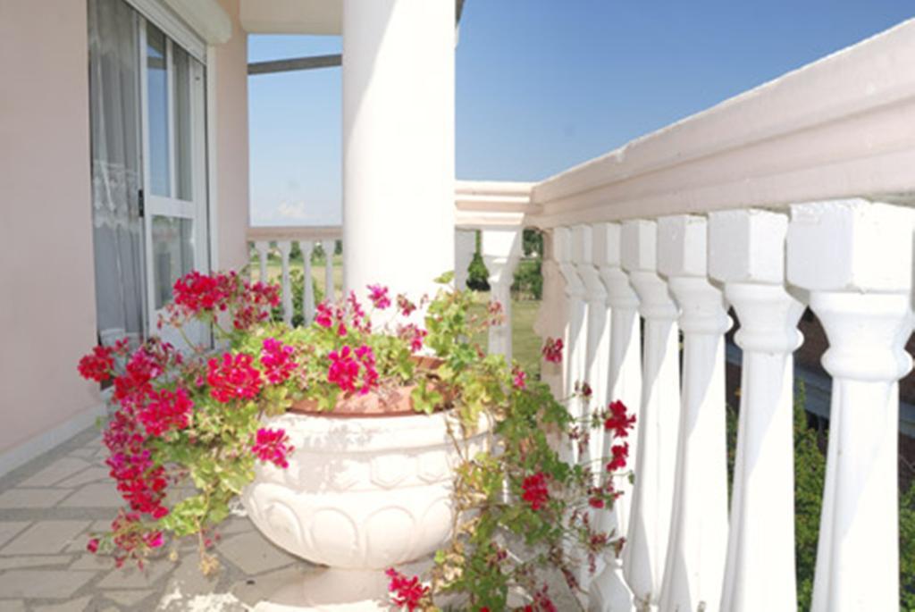 Di Vincenzo Inn Ulcinj Buitenkant foto